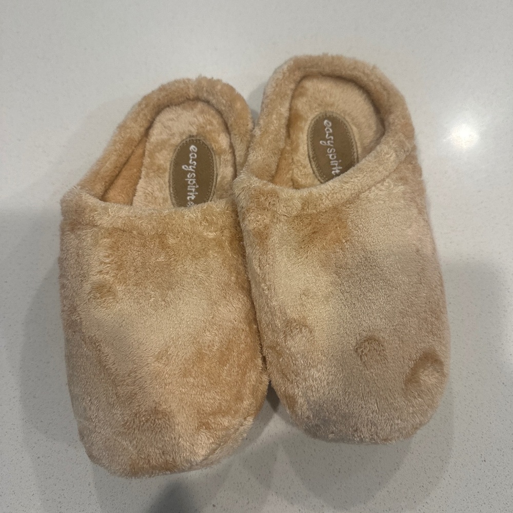 Easy Spirit Plush Slippers – Tan Memory Foam, Size M